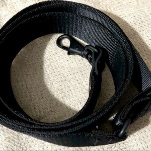 Shoulder Bag strap in black NEW